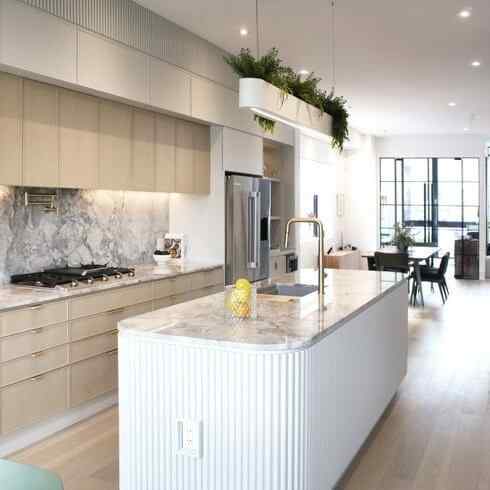 Kitchen-Trend-2023-Curved-Island