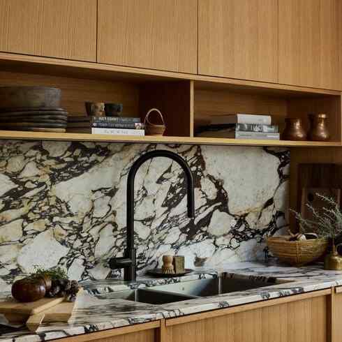 Kitchen-Trend-2023-Marble-Backsplash